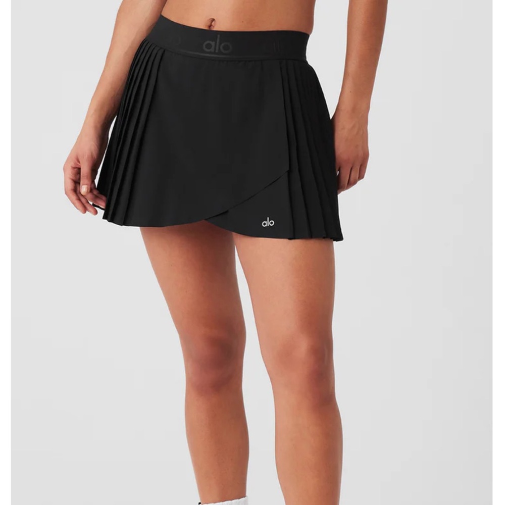 ALO Yoga Aces Tennis Skirt in Small